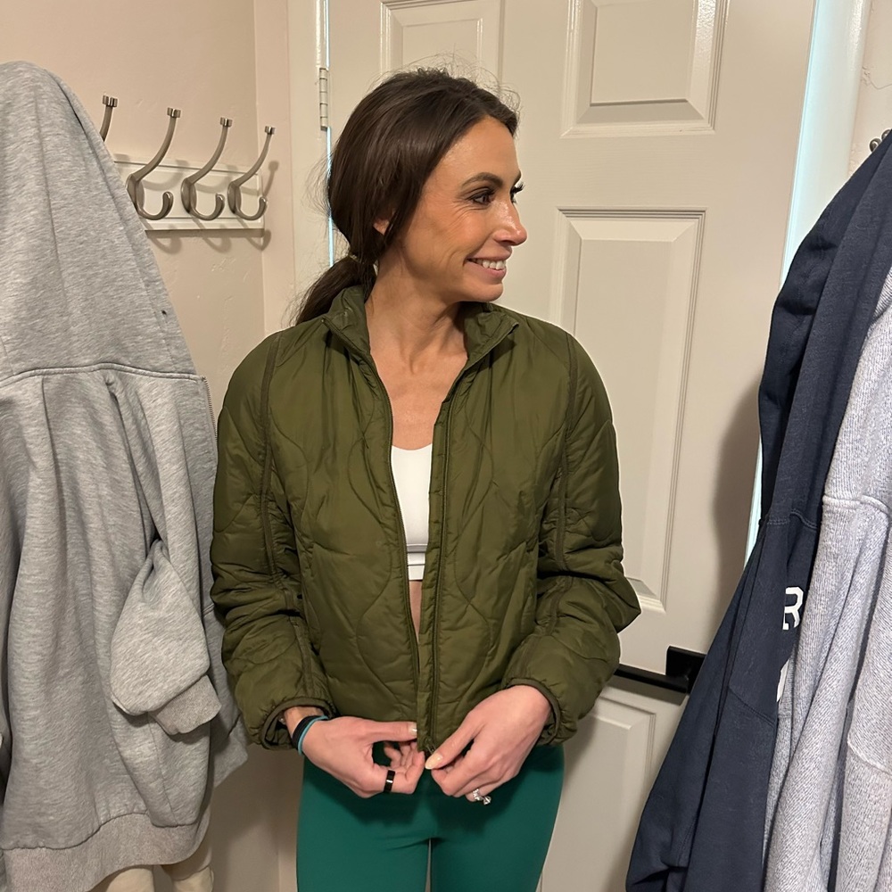 Lululemon Olive Green Quilted Women's Jacket